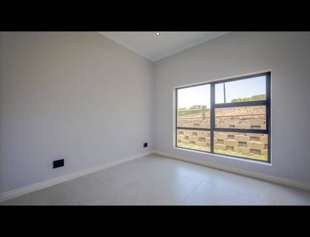 3 BEDROOM HOUSE FOR SALE IN PALM LAKES ESTATE